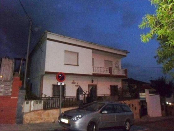 Foto 2 de Casa en venda a Polinyà de 7 habitacions amb terrassa i piscina