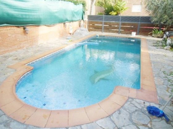 Foto 1 de Casa en venda a Polinyà de 3 habitacions amb piscina i garatge