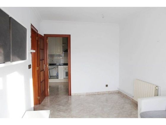 Foto 2 de Venta de piso en Polinyà de 3 habitaciones con balcón y calefacción