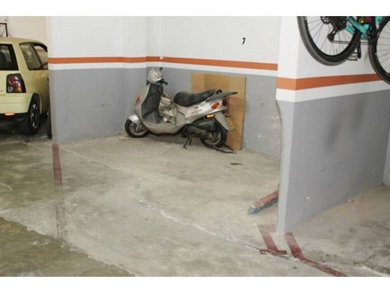 Foto 2 de Garaje en venta en pasaje De Maria Aurèlia Capmany de 8 m²