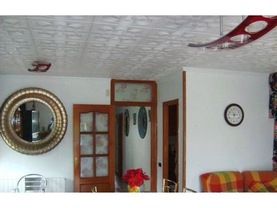 Foto 2 de Casa en venda a Polinyà de 4 habitacions amb terrassa i garatge