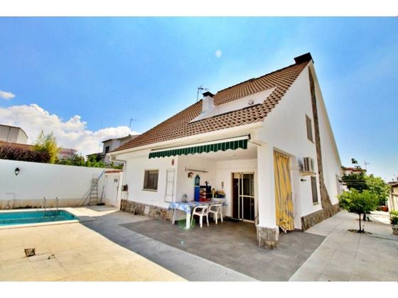 Foto 2 de Casa en venda a Polinyà de 4 habitacions amb terrassa i piscina