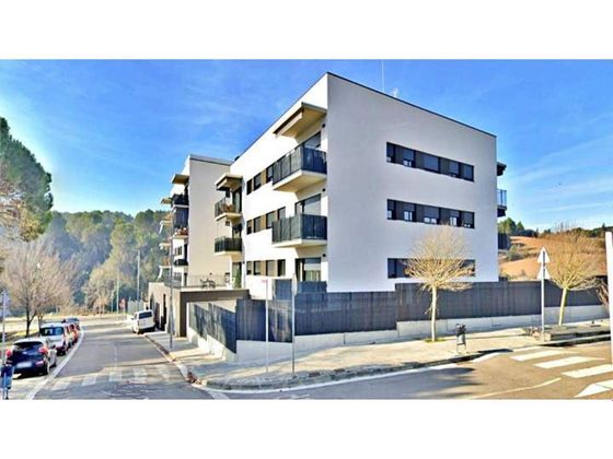 Foto 2 de Àtic en venda a calle Victor Català de 3 habitacions amb terrassa i garatge