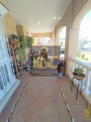 Foto 2 de Xalet en venda a Monteolivete-Camino Sevilla de 3 habitacions amb terrassa i garatge