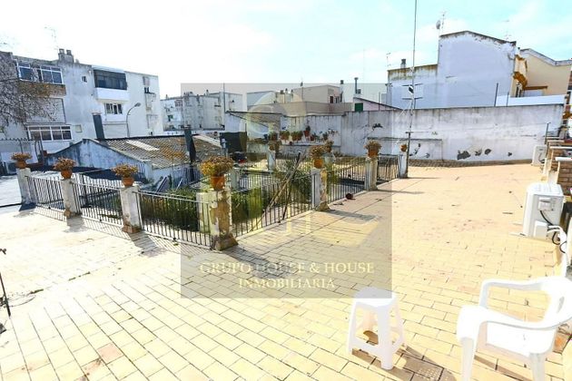 Foto 1 de Xalet en venda a Ayuntamiento-Barrio Alto de 6 habitacions amb garatge