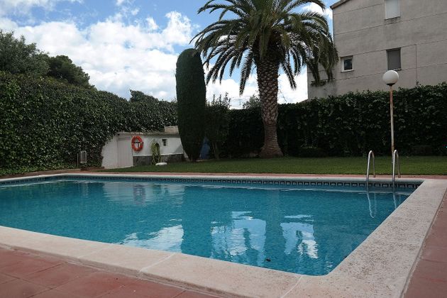 Foto 1 de Casa en venda a Clarà de 4 habitacions amb terrassa i piscina