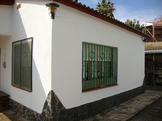 Foto 2 de Venta de chalet en Sant Cebrià de Vallalta de 2 habitaciones con garaje y jardín