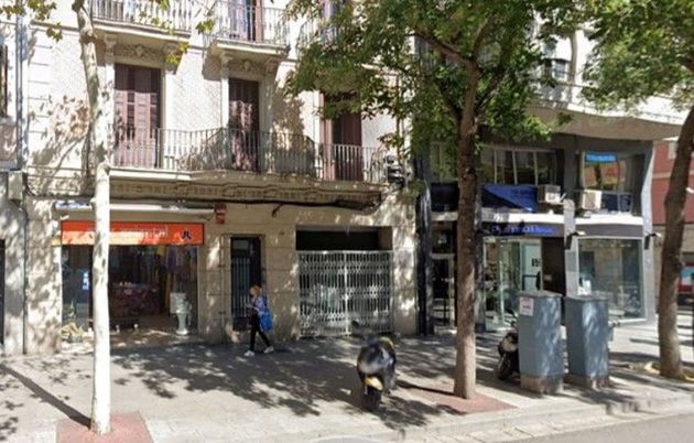 Foto 1 de Local en venda a calle De Sants de 224 m²