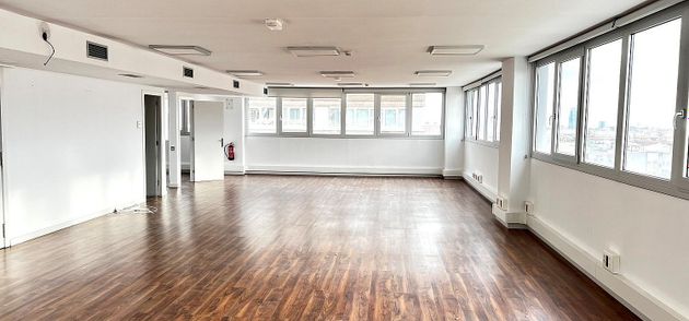 Foto 1 de Oficina en alquiler en La Sagrera de 420 m²