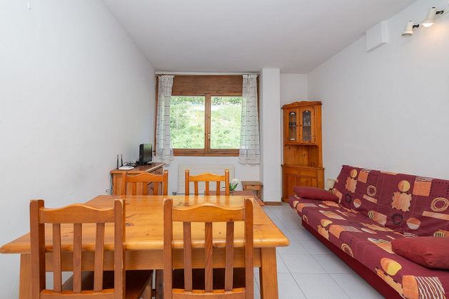 Foto 1 de Alquiler de piso en calle Hmj+Pr Soldeu de 1 habitación con muebles y calefacción