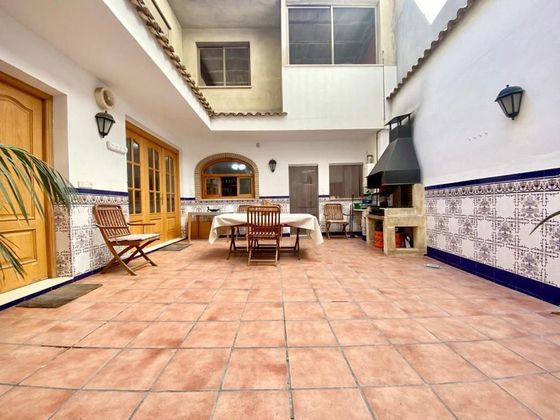 Foto 1 de Casa adossada en venda a Benaguasil de 4 habitacions amb terrassa i garatge