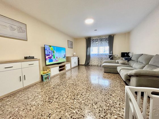 Foto 2 de Venta de piso en Benaguasil de 3 habitaciones con garaje y ascensor