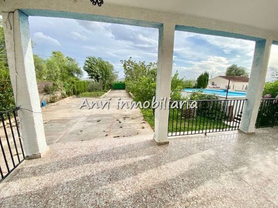 Foto 2 de Venta de chalet en Benaguasil de 3 habitaciones con terraza y piscina