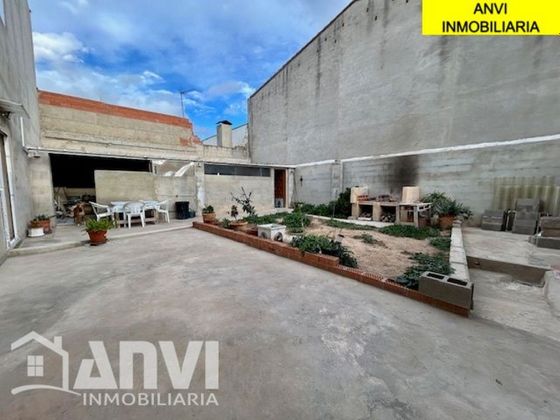 Foto 1 de Venta de casa en Vilamarxant de 5 habitaciones con terraza y piscina