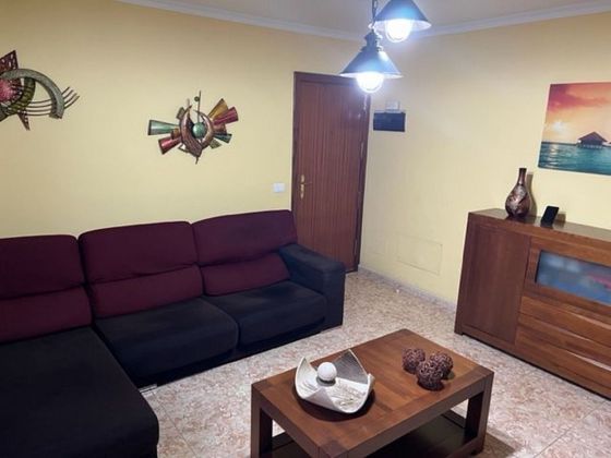 Foto 2 de Pis en venda a Arucas Casco de 3 habitacions amb garatge