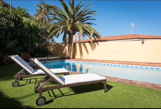 Foto 2 de Xalet en venda a San Antonio - Las Arenas de 3 habitacions amb terrassa i piscina
