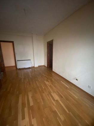 Foto 1 de Venta de piso en calle Sancho Panza de 3 habitaciones con terraza y calefacción
