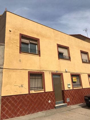 Foto 1 de Chalet en venta en calle Miguel de Cervantes de 5 habitaciones con terraza