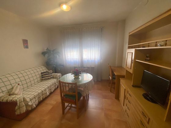 Foto 1 de Alquiler de piso en calle Bachiller Fernan Gomez de 1 habitación con muebles y calefacción