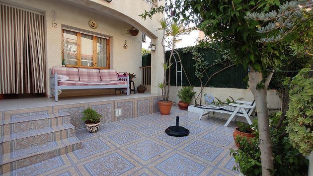 Foto 1 de Venta de casa adosada en Ponent - Barri de França de 3 habitaciones con terraza y piscina