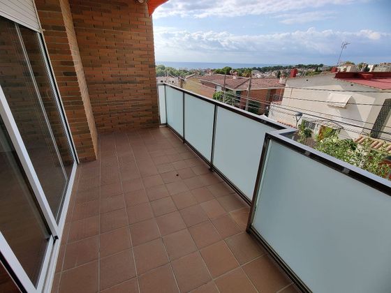 Foto 2 de Piso en venta en calle Romania de 2 habitaciones con terraza y garaje