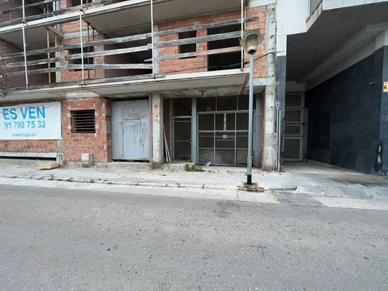 Foto 2 de Venta de edificio en calle Romani de 512 m²