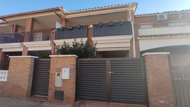 Foto 2 de Casa en venda a Centro - Roda de Barà de 4 habitacions amb terrassa i aire acondicionat