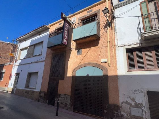 Foto 1 de Casa en venta en Centro - Roda de Barà de 2 habitaciones con terraza y garaje