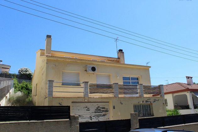 Foto 1 de Chalet en venta en calle Atlàntic de 4 habitaciones con terraza y garaje