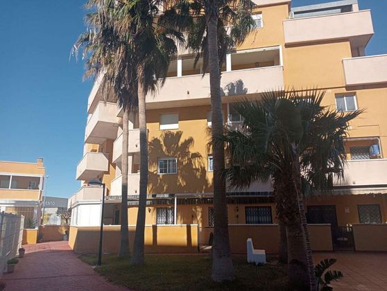 Foto 1 de Venta de piso en El Sabinar – Urbanizaciones – Las Marinas – Playa Serena de 2 habitaciones con terraza y piscina