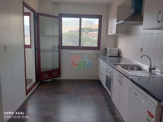 Foto 2 de Venta de piso en Los Molinos - Villa Blanca de 3 habitaciones con terraza y piscina