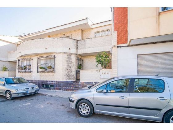 Foto 1 de Casa en venda a Los Dolores de 3 habitacions amb terrassa i garatge