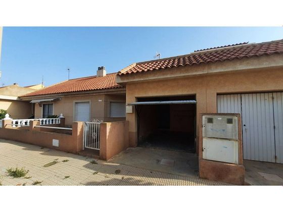 Foto 1 de Casa en venta en El Algar de 3 habitaciones con terraza y jardín