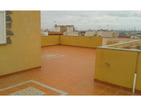 Foto 2 de Piso en venta en Los Nietos de 3 habitaciones con terraza y garaje
