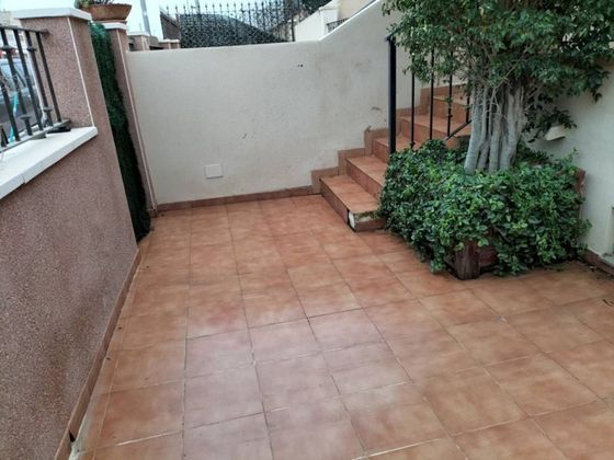 Foto 2 de Casa en venda a Los Narejos de 4 habitacions amb terrassa i garatge