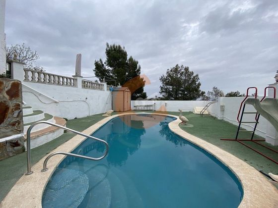 Foto 2 de Casa en venda a Bisbal del Penedès, la de 5 habitacions amb terrassa i piscina