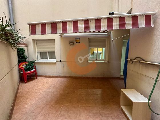 Foto 2 de Venta de piso en Ponent - Barri de França de 3 habitaciones con terraza y piscina