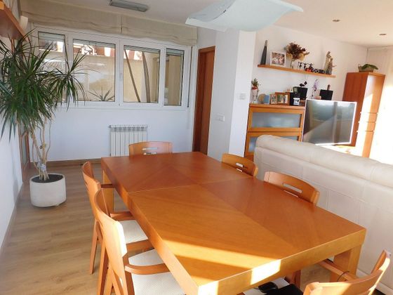Foto 2 de Chalet en venta en Mas Mora - Sant Daniel de 4 habitaciones con terraza y garaje