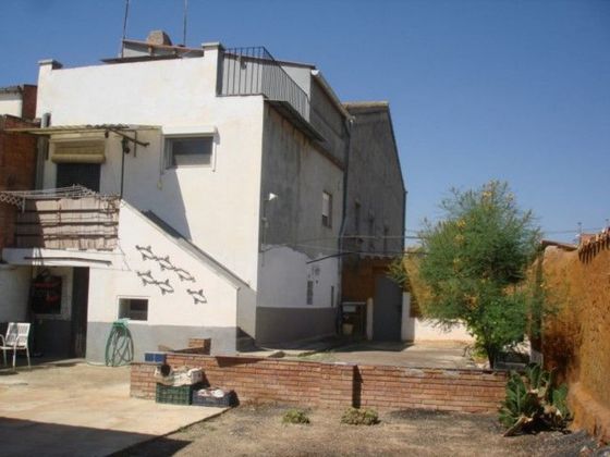 Foto 2 de Casa adossada en venda a calle Balaguer de 3 habitacions amb terrassa i garatge
