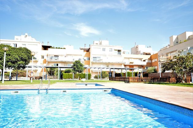 Foto 2 de Pis en venda a paseo De la Mar Mediterrania de 4 habitacions amb terrassa i piscina