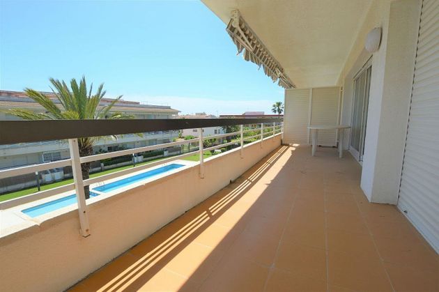 Foto 2 de Pis en lloguer a calle Francesc Macià de 3 habitacions amb terrassa i piscina