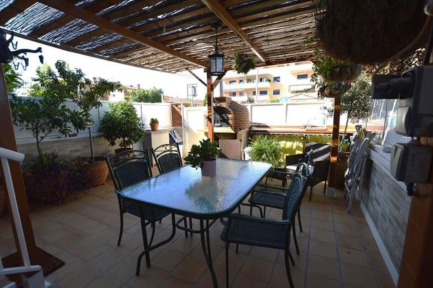 Foto 1 de Casa adossada en venda a Pla de Sant Pere-Les Salines de 4 habitacions amb terrassa i piscina