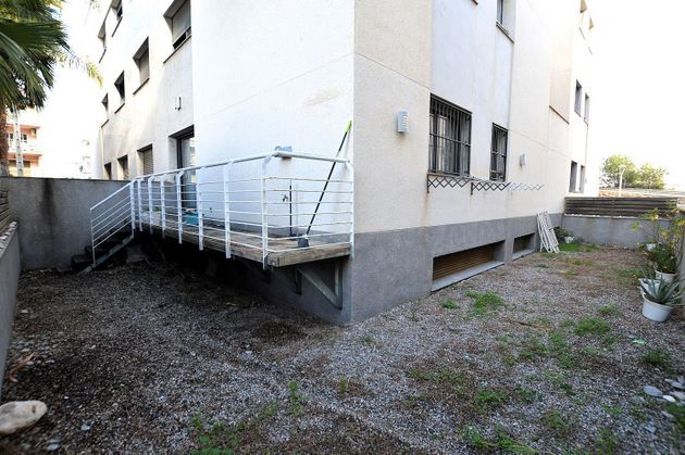 Foto 1 de Venta de piso en calle Del Prat de 1 habitación con terraza y garaje