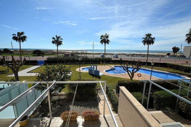 Foto 1 de Piso en venta en avenida Onze de Setembre de 3 habitaciones con terraza y piscina