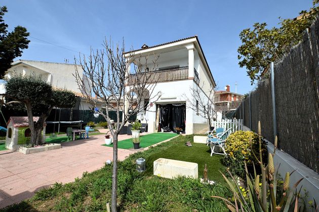 Foto 2 de Xalet en venda a Mas Trader-Corral D’En Tort-Corral D’En Cona de 4 habitacions amb terrassa i garatge