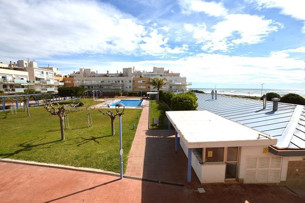 Foto 1 de Pis en lloguer a Pla de Sant Pere-Les Salines de 4 habitacions amb terrassa i piscina