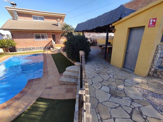 Foto 1 de Casa en venda a Bellvei de 4 habitacions amb terrassa i piscina