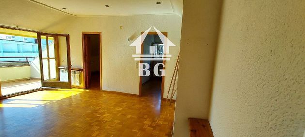 Foto 2 de Piso en venta en Canyelles - Montgoda de 2 habitaciones con terraza y ascensor