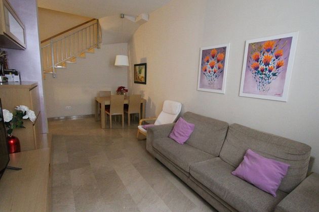 Foto 1 de Dúplex en venda a Vinyets - Molí Vell de 4 habitacions amb balcó i aire acondicionat