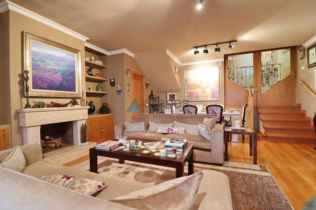 Foto 2 de Casa en venda a Elviña - A Zapateira de 6 habitacions amb terrassa i piscina